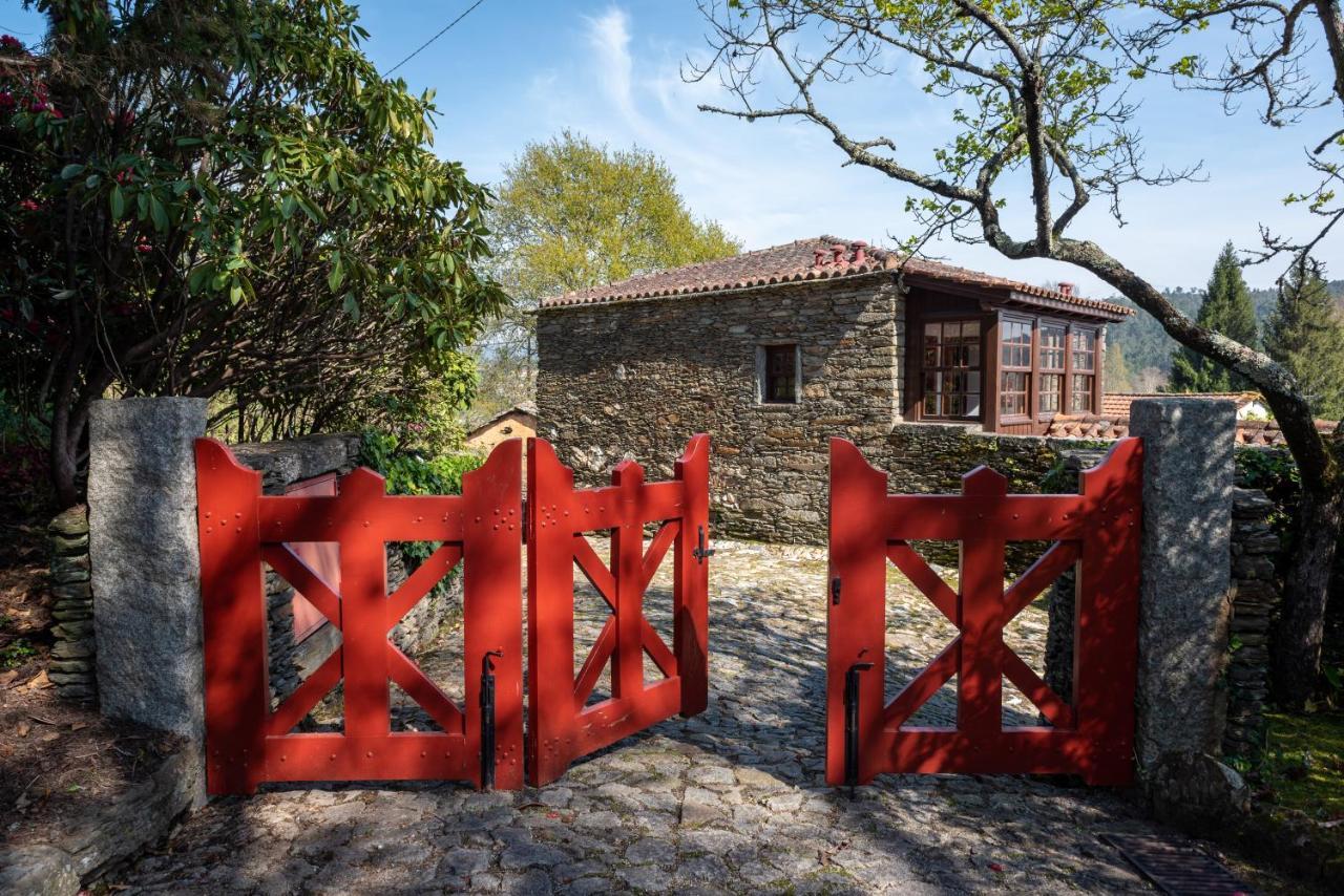 منزل الضيف Lever  في Quinta De Mouraes Casa Dos Rododendros المظهر الخارجي الصورة
