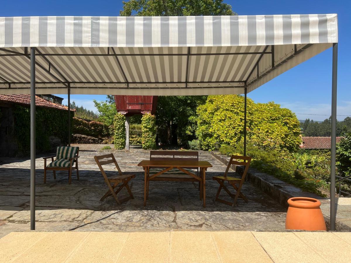 منزل الضيف Lever  في Quinta De Mouraes Casa Dos Rododendros المظهر الخارجي الصورة