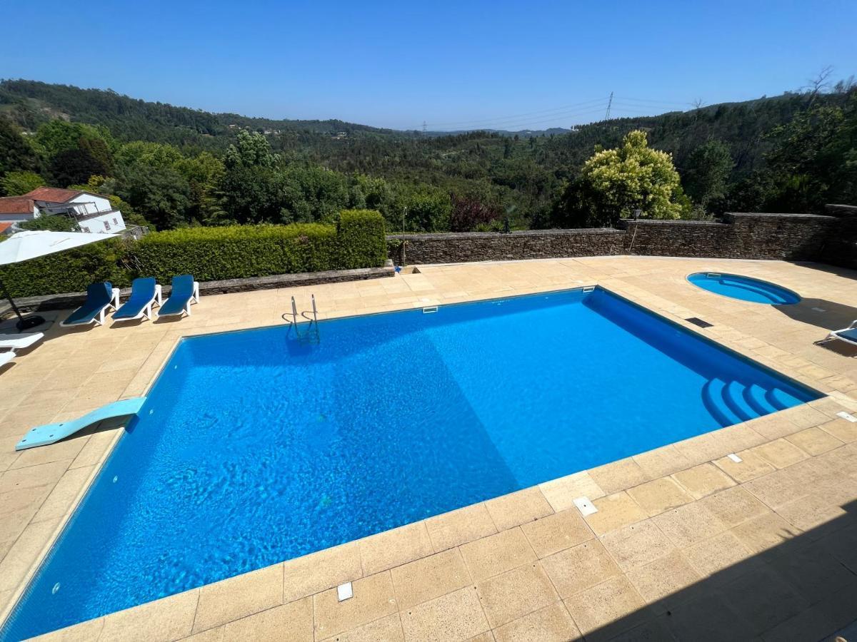 منزل الضيف Lever  في Quinta De Mouraes Casa Dos Rododendros المظهر الخارجي الصورة